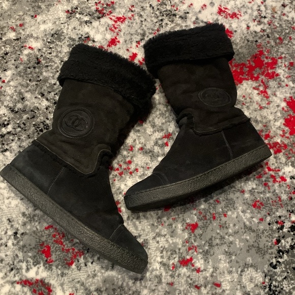 CHANEL BOOTS - Picture 14 of 16